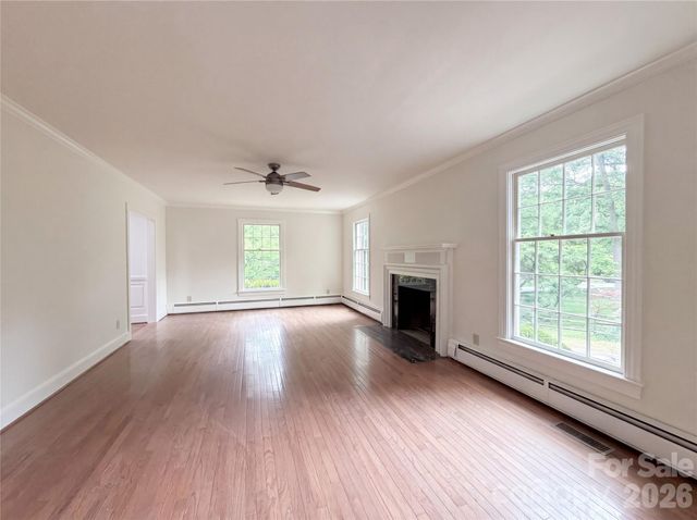 318 Valley Stream Road, Statesville, NC 28677