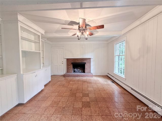 318 Valley Stream Road, Statesville, NC 28677