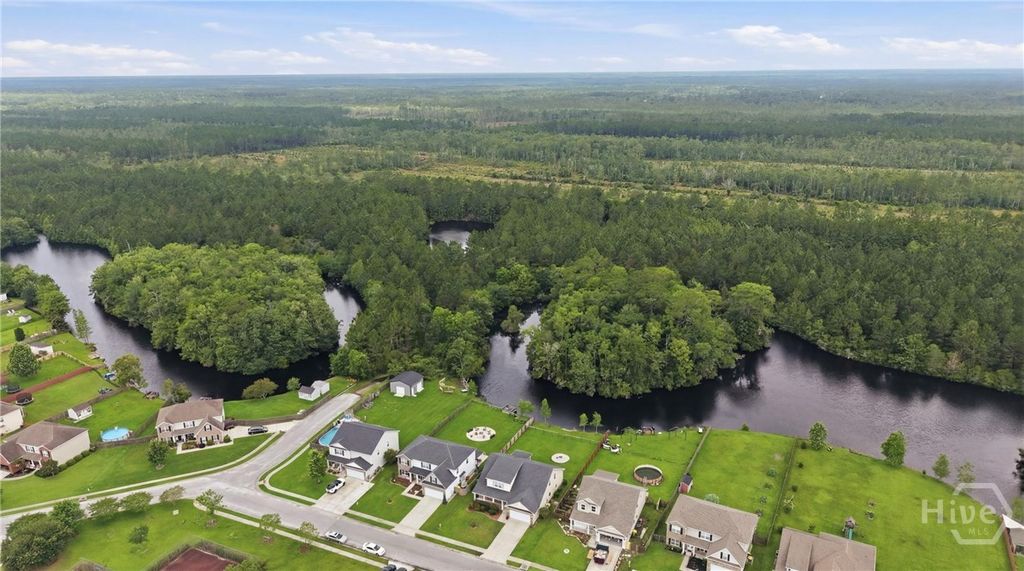 Image 10 of property listing at 105 Aquaduct, Rincon, GA 31326
