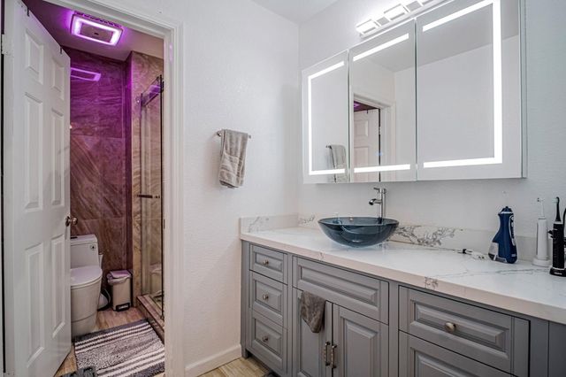 73 Fernridge Ct, Hayward, CA 94544