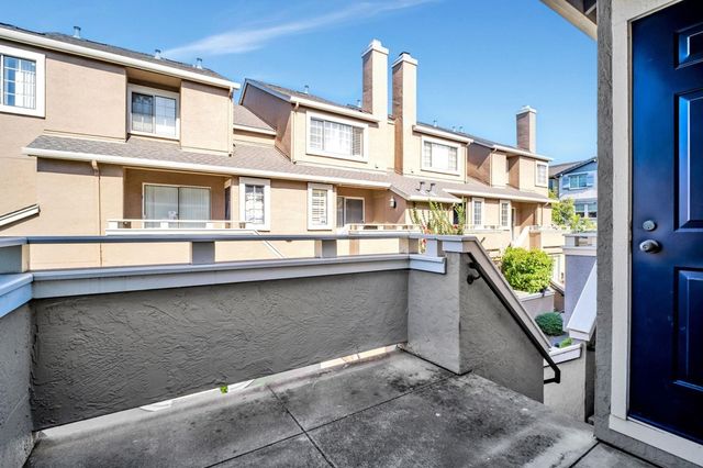 73 Fernridge Ct, Hayward, CA 94544