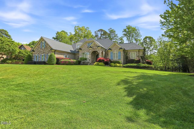 5109 Huntley Grove Court, Fuquay Varina, NC 27526