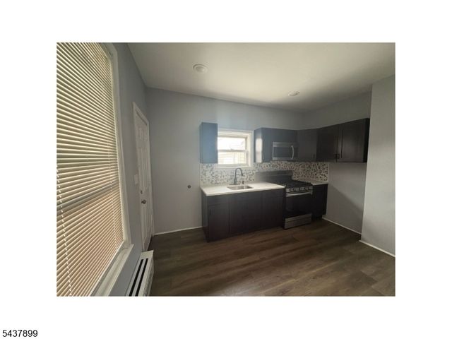 93 Highland St 1-3, Paterson City, NJ 07524