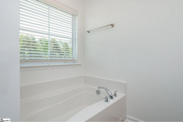 18 Thorne Street, Fountain Inn, SC 29644