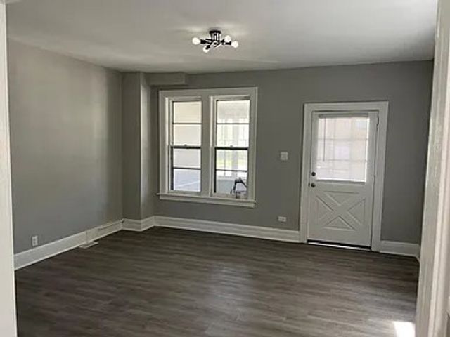 227 S Washington Avenue, Kankakee, IL 60901