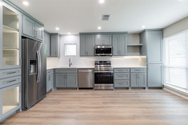 1002 N Lindale Lane, Richardson, TX 75080