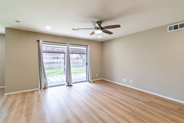 1002 N Lindale Lane, Richardson, TX 75080