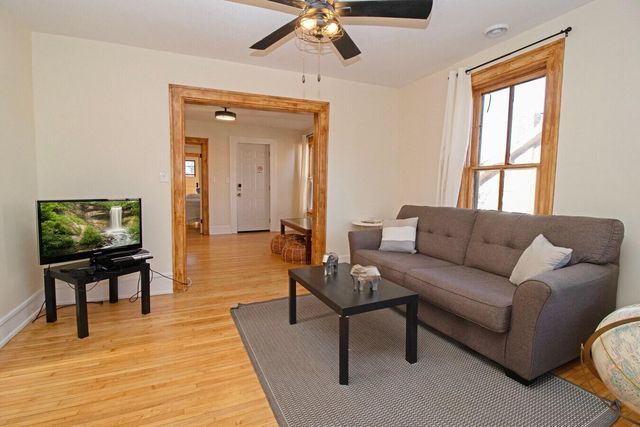 1211 5th Street NE 2, Minneapolis, MN 55413