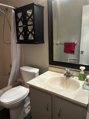 1701 SE 24TH ROAD 201, Ocala, FL 34471
