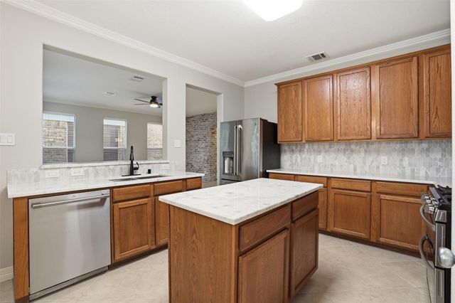 7426 Hollister Spring, Houston, TX 77040