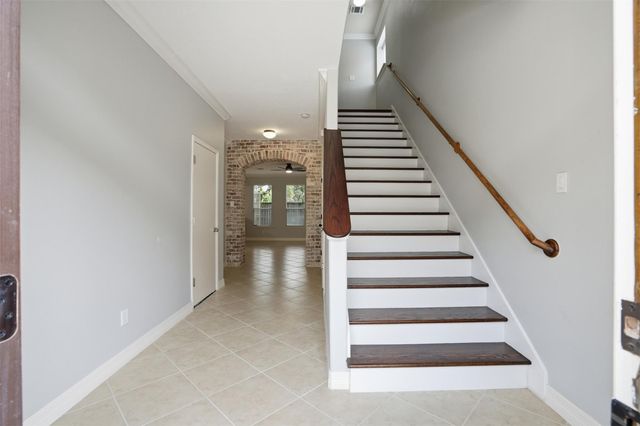 7426 Hollister Spring, Houston, TX 77040
