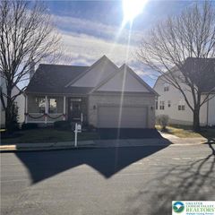 3091 Donegal Drive, Lower Macungie Twp, PA 18062