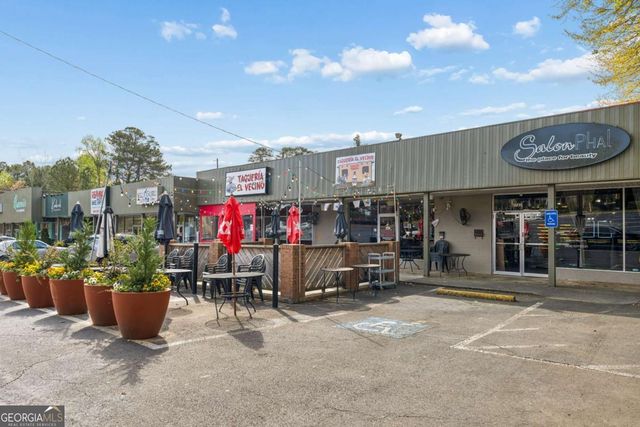 2723 Davis Oaks Place, Decatur, GA 30033