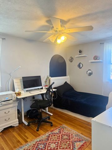 5 Fred St 5, Burlington, MA 01803