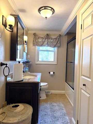 5 Fred St 5, Burlington, MA 01803