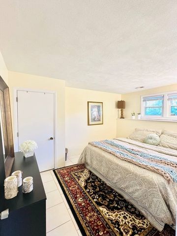 5 Fred St 5, Burlington, MA 01803