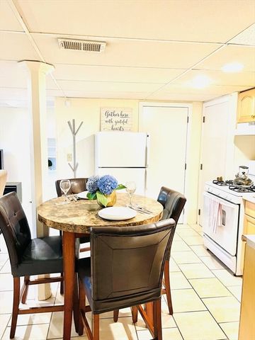 5 Fred St 5, Burlington, MA 01803