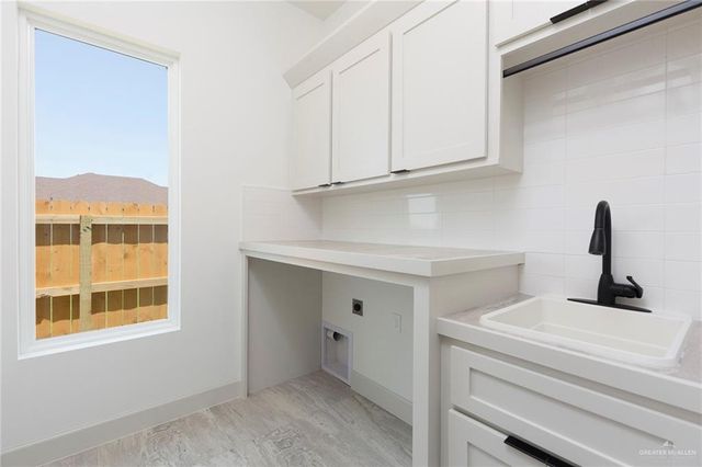 9813 N 24th Street, Mcallen, TX 78504