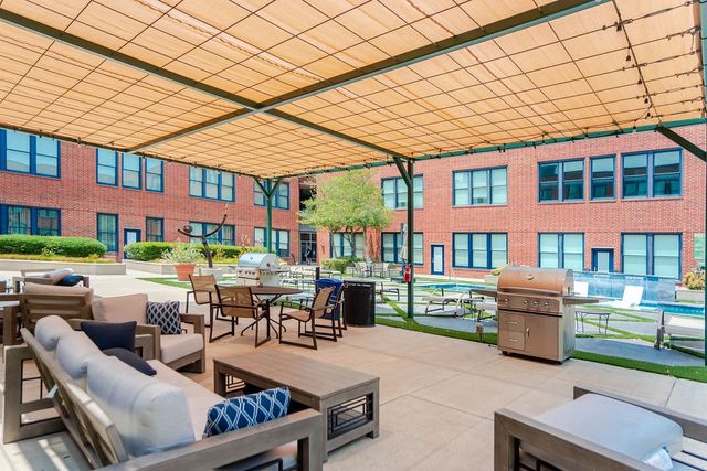 2502 Live Oak Street 218, Dallas, TX 75204