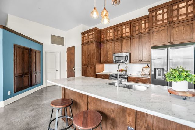 2502 Live Oak Street 218, Dallas, TX 75204