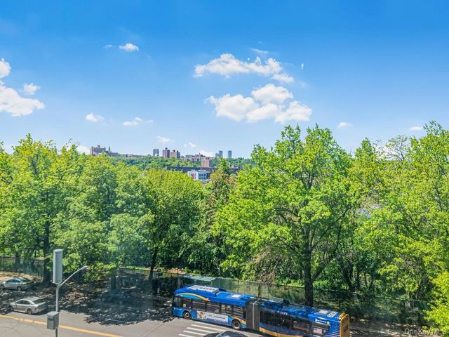 2 Fordham Hill Oval 5B, Bronx, NY 10468