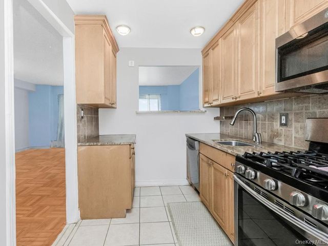 2 Fordham Hill Oval 5B, Bronx, NY 10468