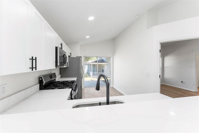 519 SUMMER SAILS DRIVE, Valrico, FL 33594