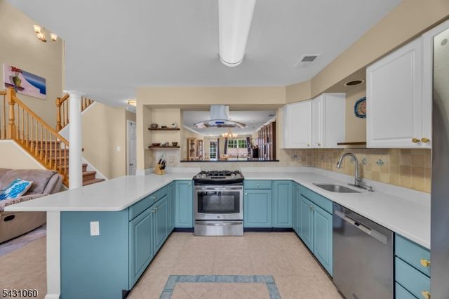 505 Well Sweep Rd, Readington Twp., NJ 08889