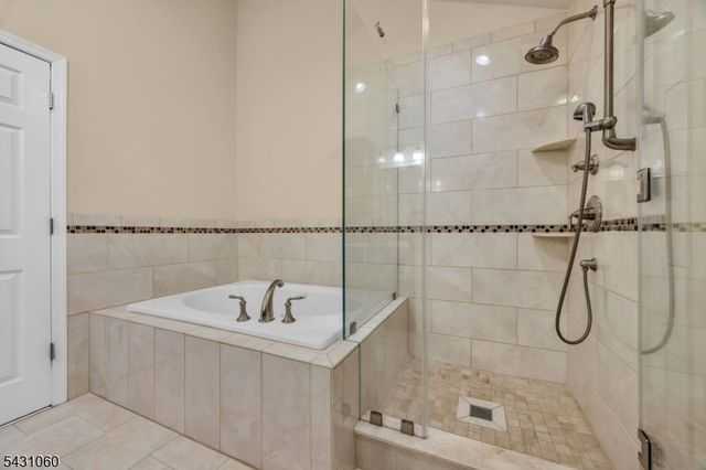 505 Well Sweep Rd, Readington Twp., NJ 08889