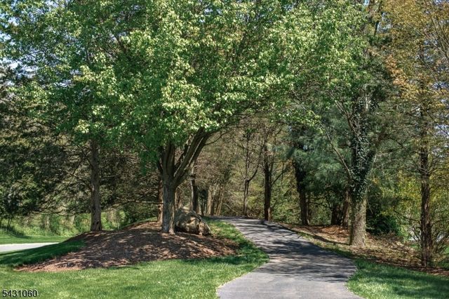 505 Well Sweep Rd, Readington Twp., NJ 08889