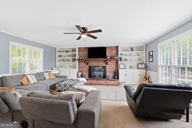 18 Foxdale Circle, Toccoa, GA 30577