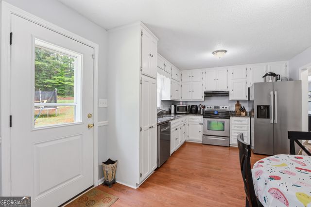 18 Foxdale Circle, Toccoa, GA 30577
