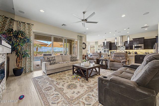 10236 W Bent Tree Drive S, Peoria, AZ 85383