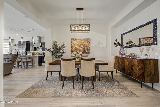 10236 W Bent Tree Drive S, Peoria, AZ 85383
