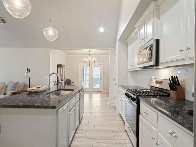 18601 Maidstone Lane, Edmond, OK 73012