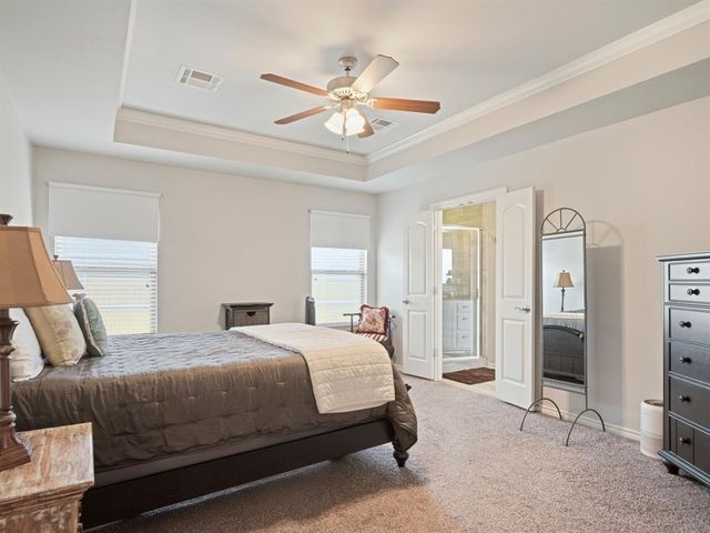 18601 Maidstone Lane, Edmond, OK 73012