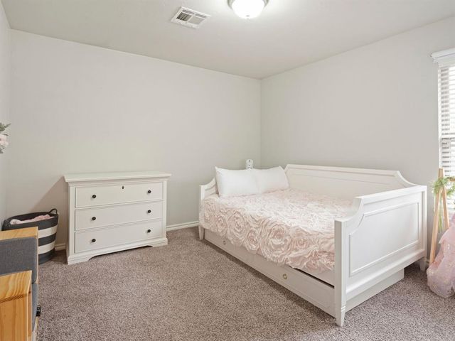 18601 Maidstone Lane, Edmond, OK 73012