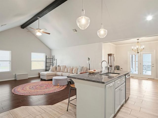 18601 Maidstone Lane, Edmond, OK 73012