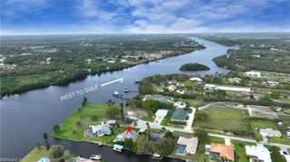 18070 Interlochen LN, Alva, FL 33920