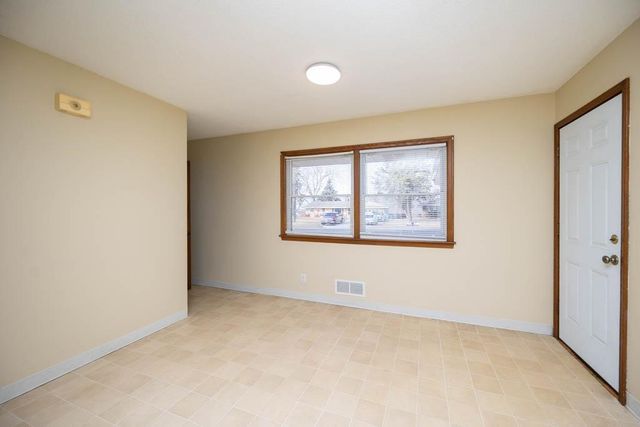 1040 Lincoln Terrace, Columbia Heights, MN 55421