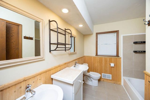 1040 Lincoln Terrace, Columbia Heights, MN 55421