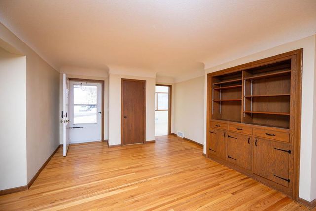 1040 Lincoln Terrace, Columbia Heights, MN 55421