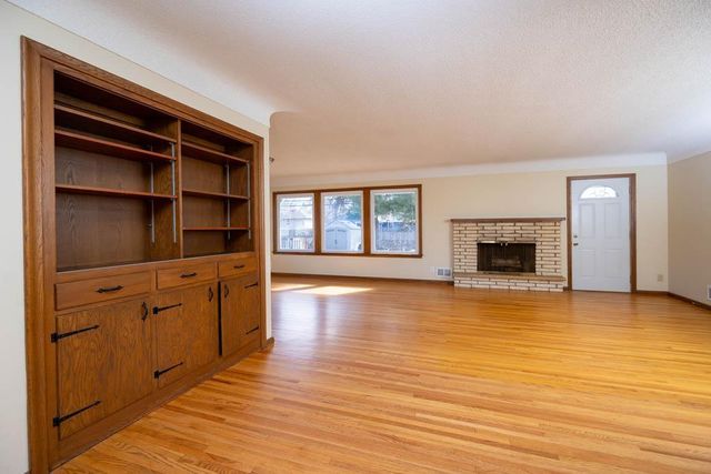 1040 Lincoln Terrace, Columbia Heights, MN 55421