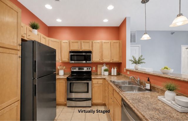 1329 SE University Avenue 106, Waukee, IA 50263