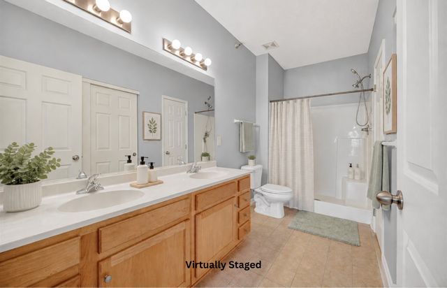 1329 SE University Avenue 106, Waukee, IA 50263