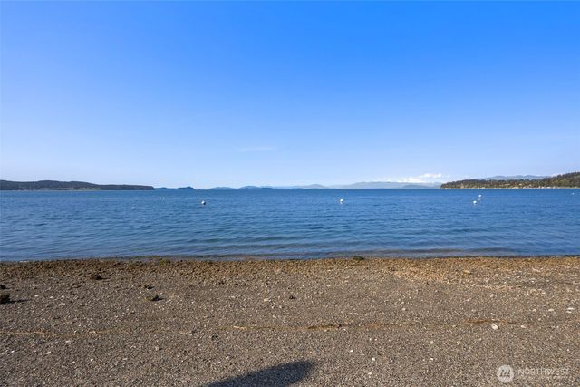 192 Fay Lane, Camano Island, WA 98282