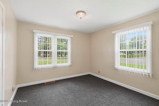 1603 Iroquois Pkwy, Louisville, KY 40214