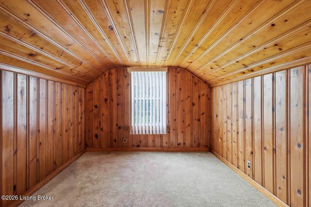 1603 Iroquois Pkwy, Louisville, KY 40214