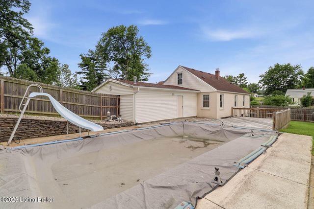 1603 Iroquois Pkwy, Louisville, KY 40214