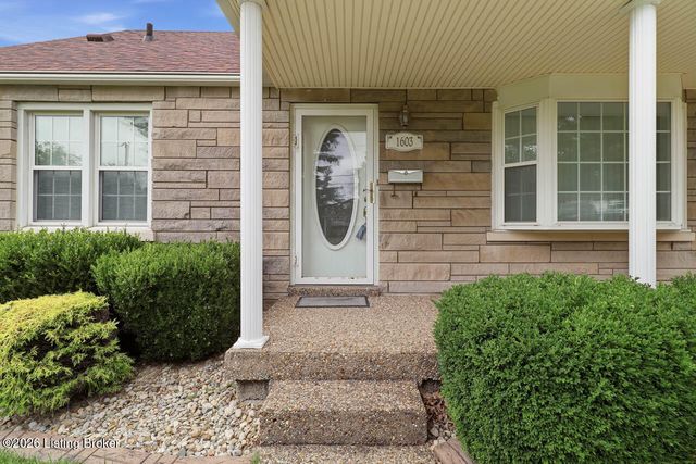 1603 Iroquois Pkwy, Louisville, KY 40214
